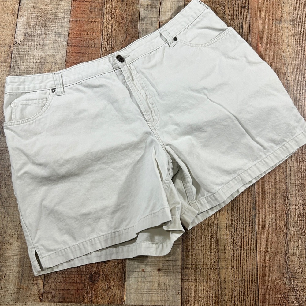 Faded Glory Women's Beige Khaki Chino Shorts Plus Size 22W High Rise 100% Cotton